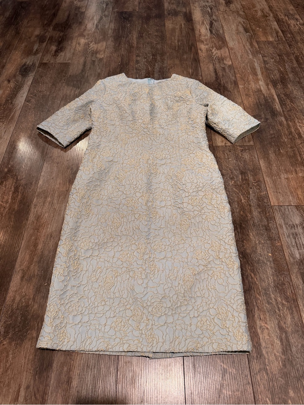🌺Teri Jon Pale Blue Shift Dress with Gold Floral Jacquard